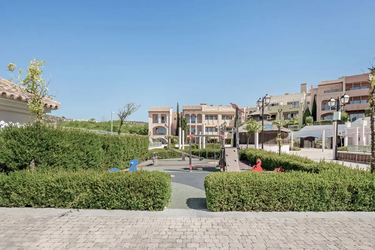 Vista exterior de Apartamento en venta en Manilva con Aire acondicionado, Terraza y Piscina comunitaria