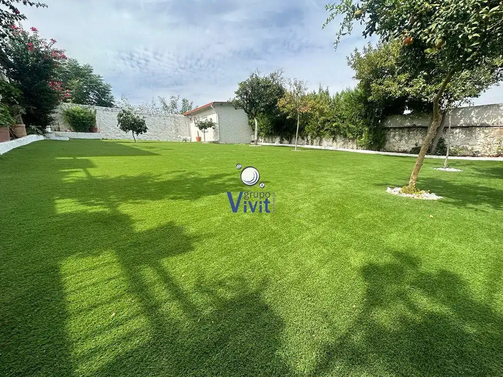 Casa o chalet en venta en Alcalá de Guadaira con Aire acondicionado, Jardín privado y Piscina
