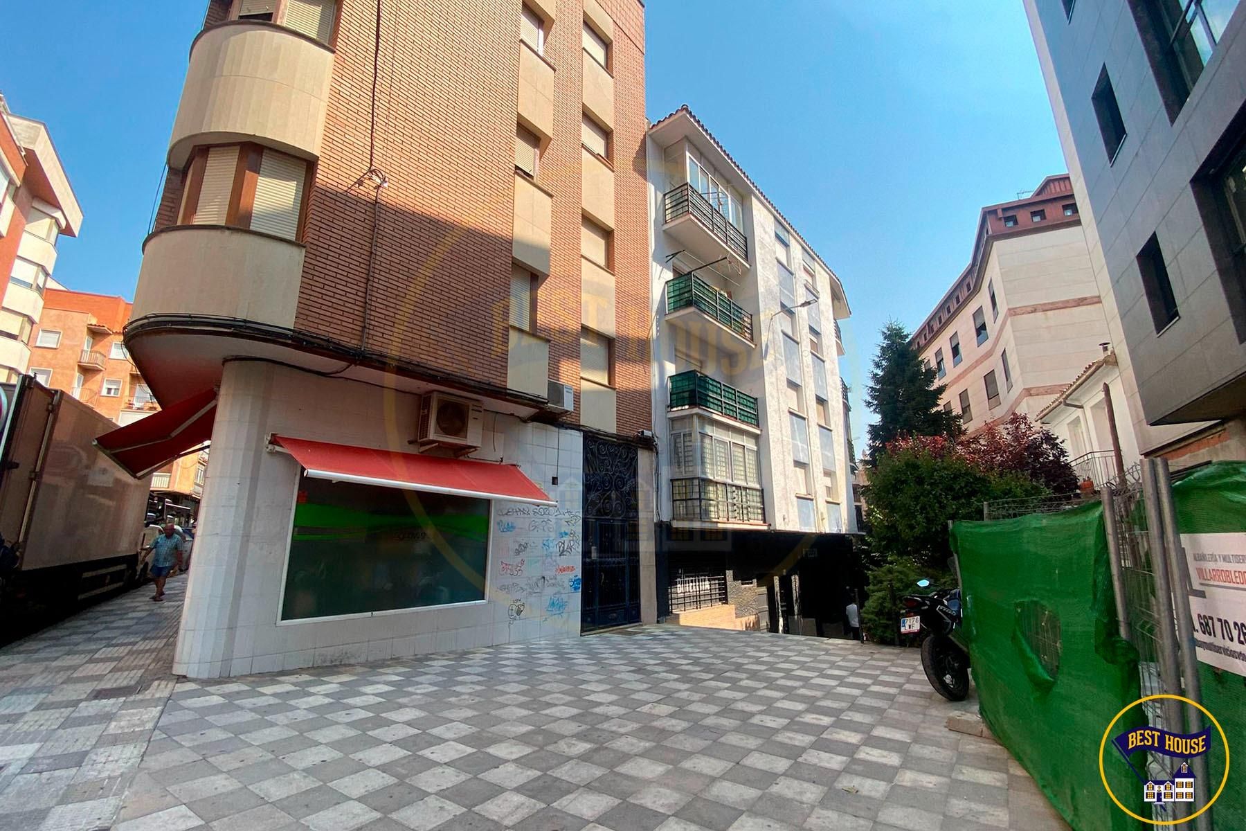 Vista exterior de Pis en venda en Cuenca Capital amb Calefacció i Traster