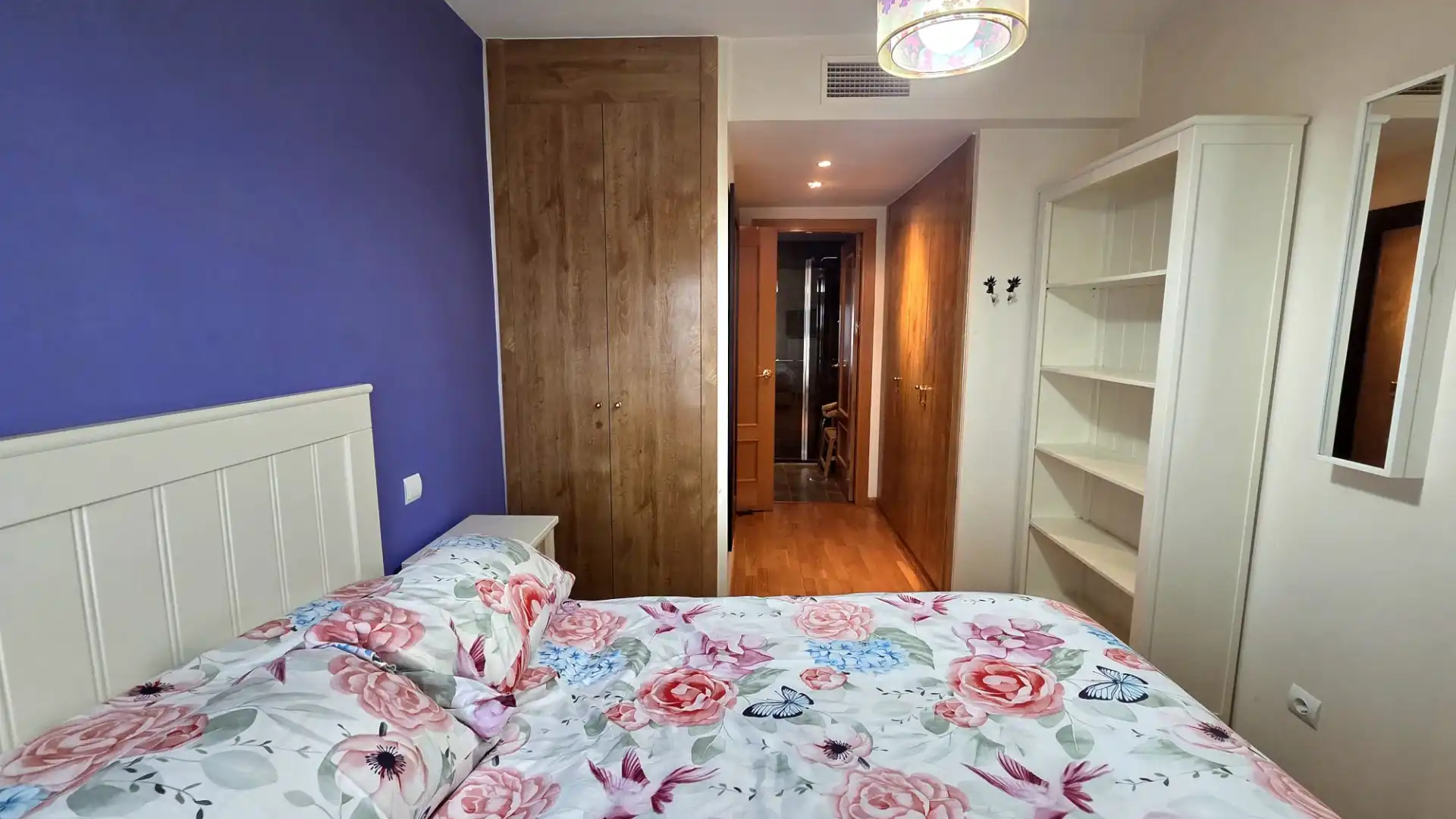 Schlafzimmer von Dachboden zum Verkauf in Fuenlabrada mit Klimaanlage, Heizung und Privatgarten