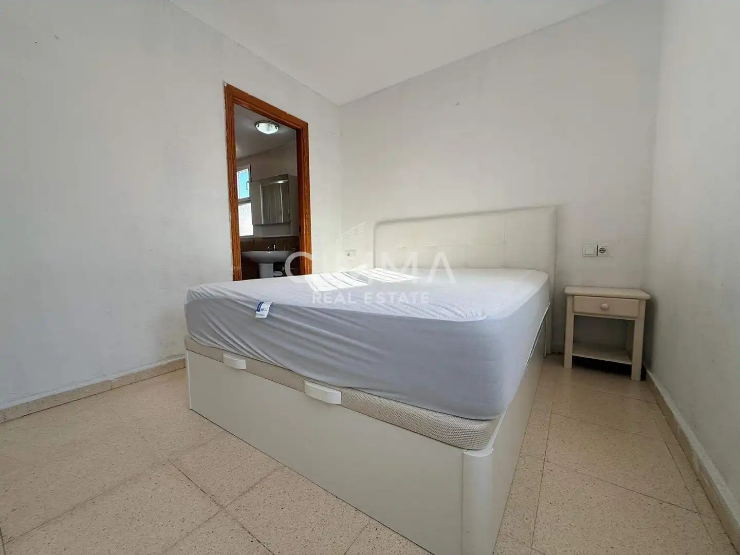 Habitación de Apartamento en venta en Benidorm con Aire acondicionado, Jardín privado y Terraza