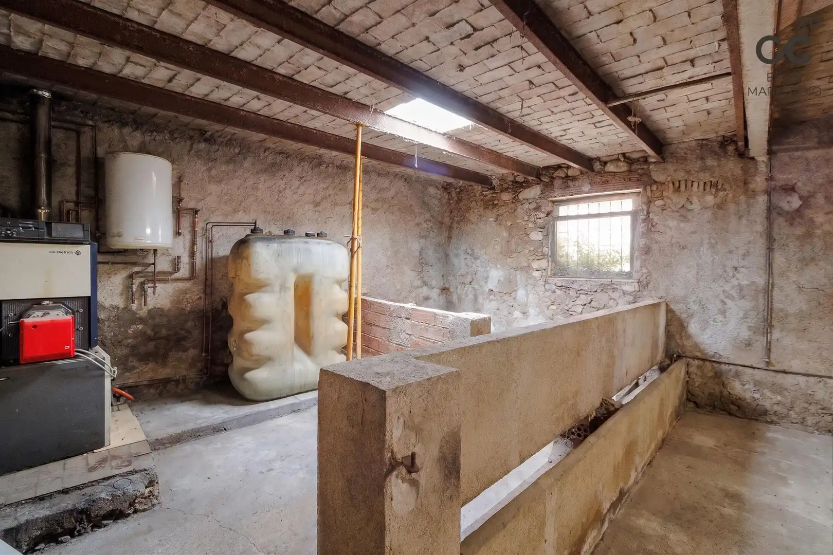 Finca rústica en venta en Navata con Calefacción, Terraza y Trastero