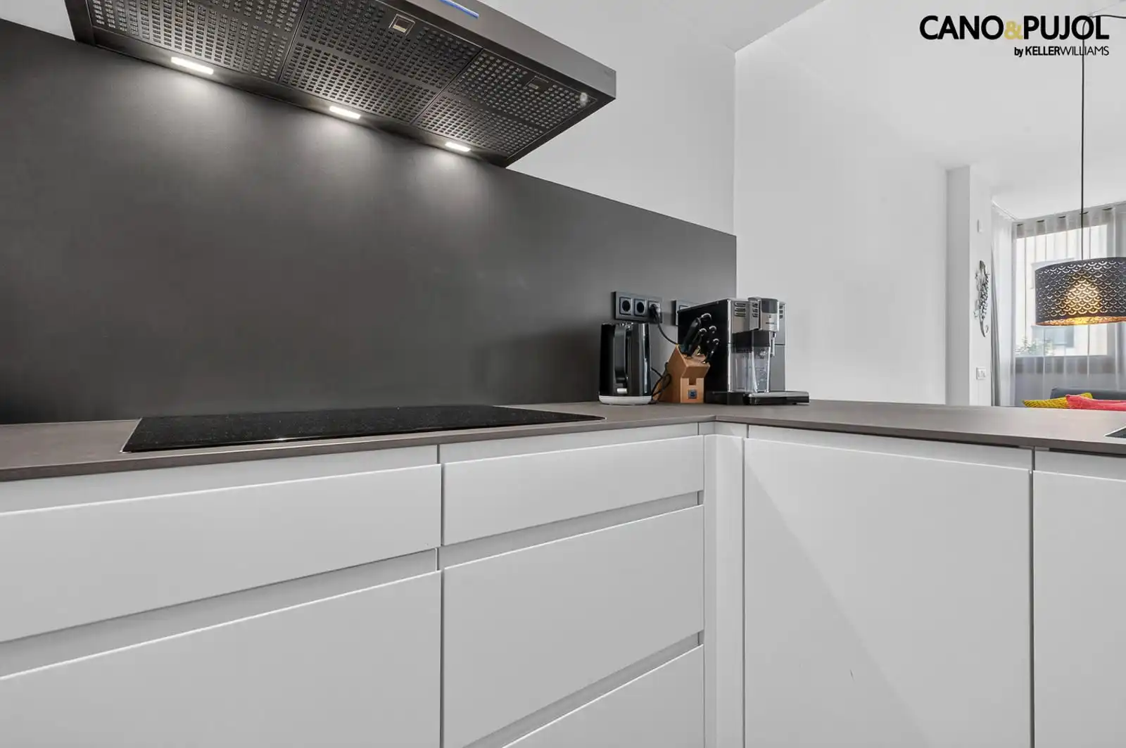 Piso con terraza en venta en josep tarradellas, imagen 10