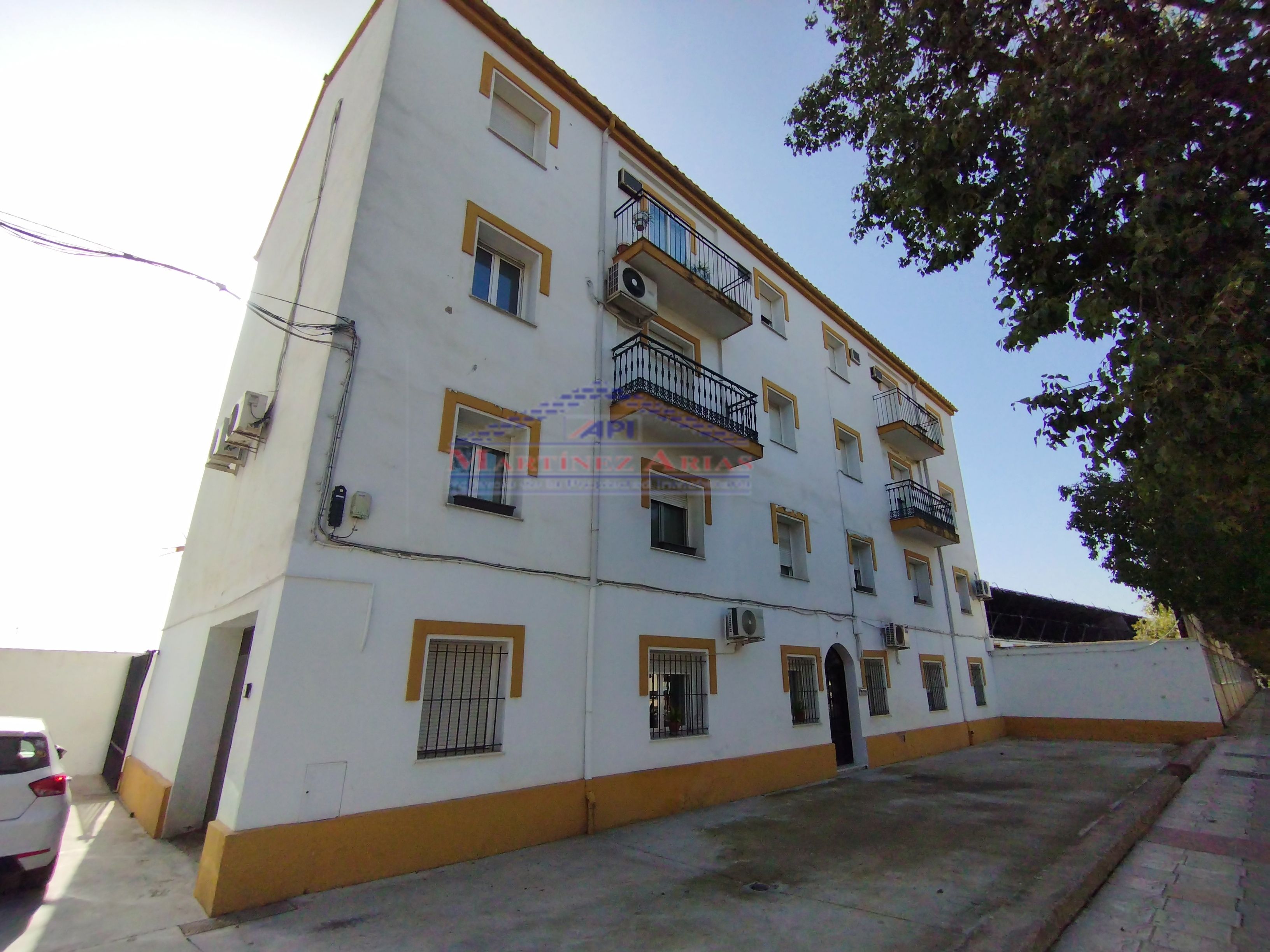 Exterior view of Flat for sale in Andújar