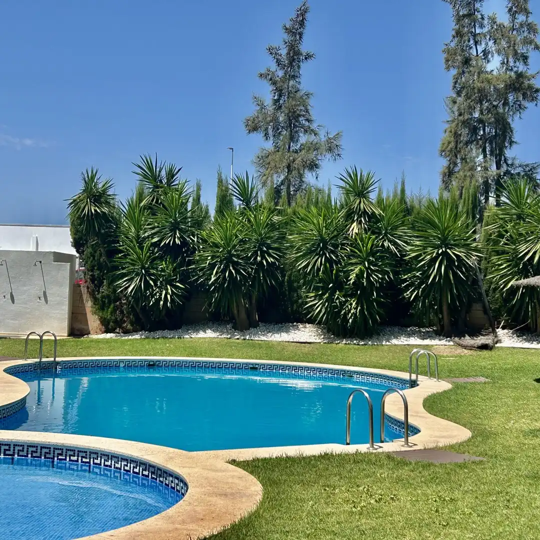 Piscina de Piso de alquiler en Riba-roja de Túria con Terraza, Trastero y Piscina