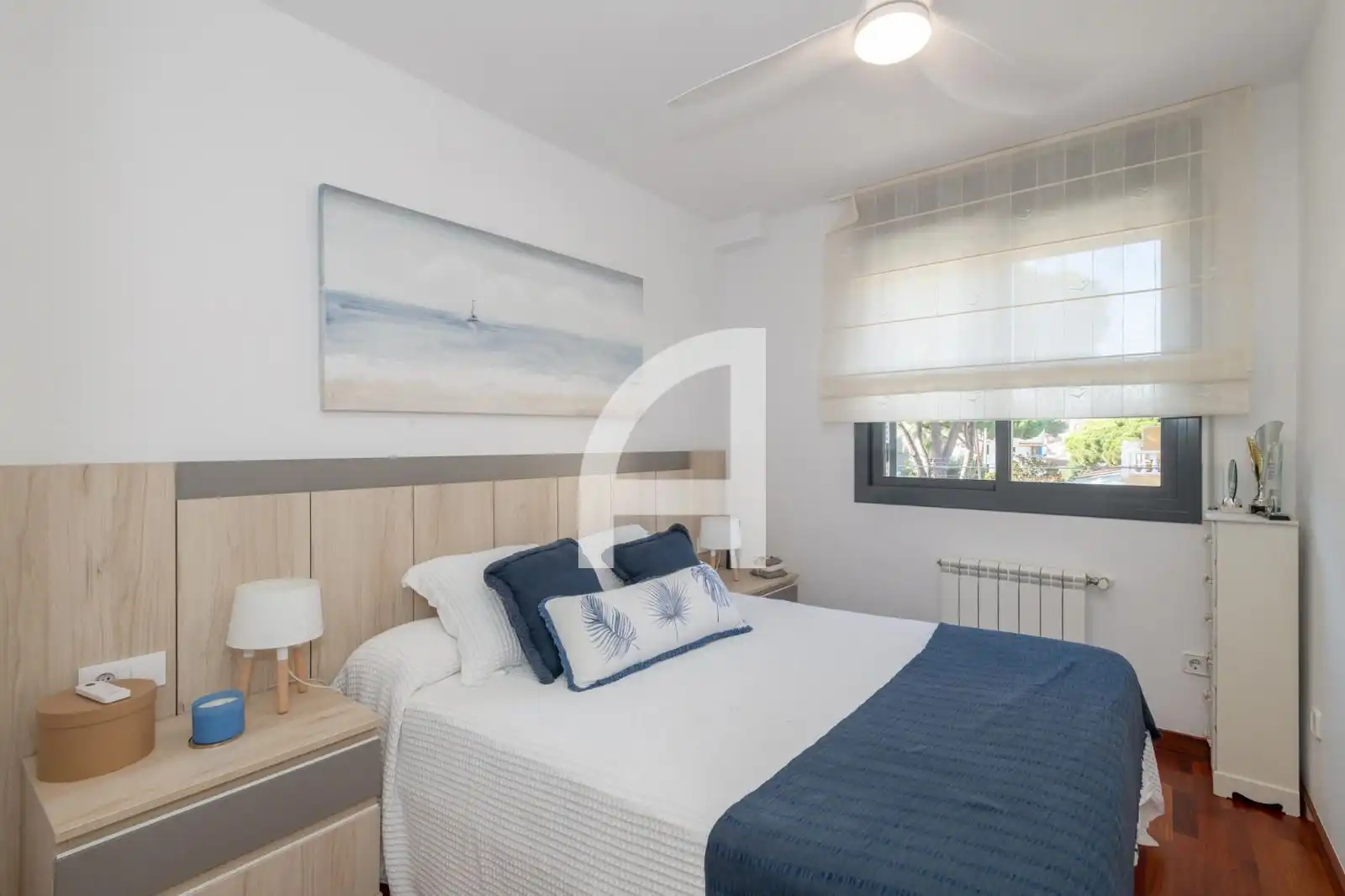 Schlafzimmer von Einfamilien-Reihenhaus zum Verkauf in Castell d'Aro, Platja d'Aro i s'Agaró mit Klimaanlage, Privatgarten und Terrasse