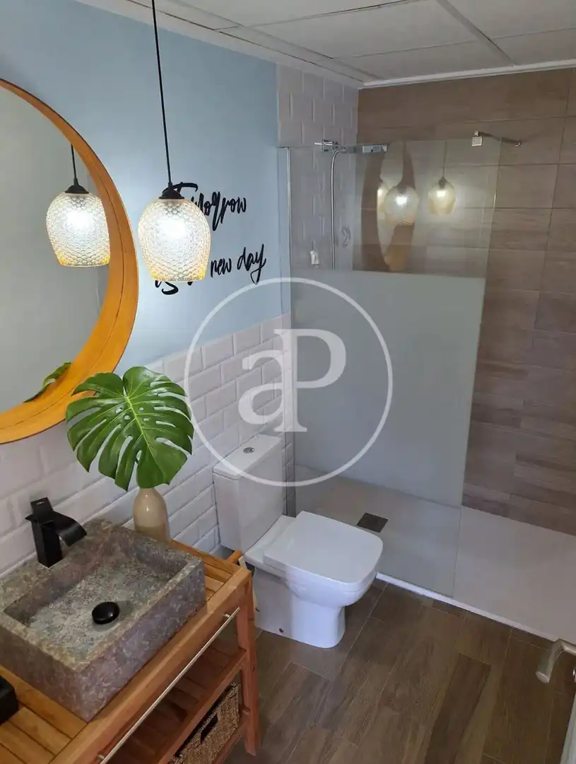 Badezimmer von Haus oder Chalet zur Miete in Santa Pola mit Klimaanlage, Heizung und Privatgarten