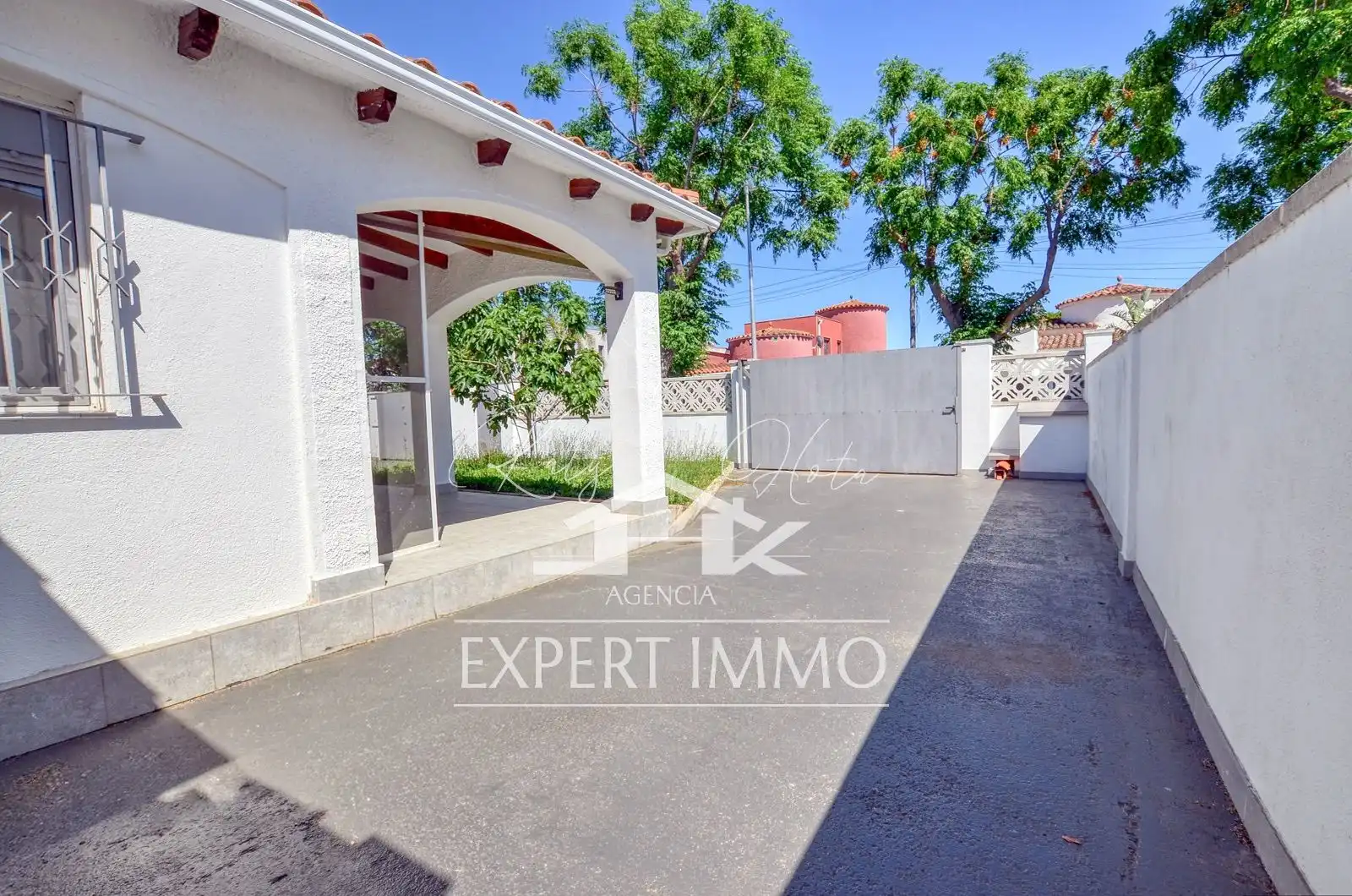 Vista exterior de Casa o chalet en venta en Empuriabrava con Calefacción, Jardín privado y Terraza