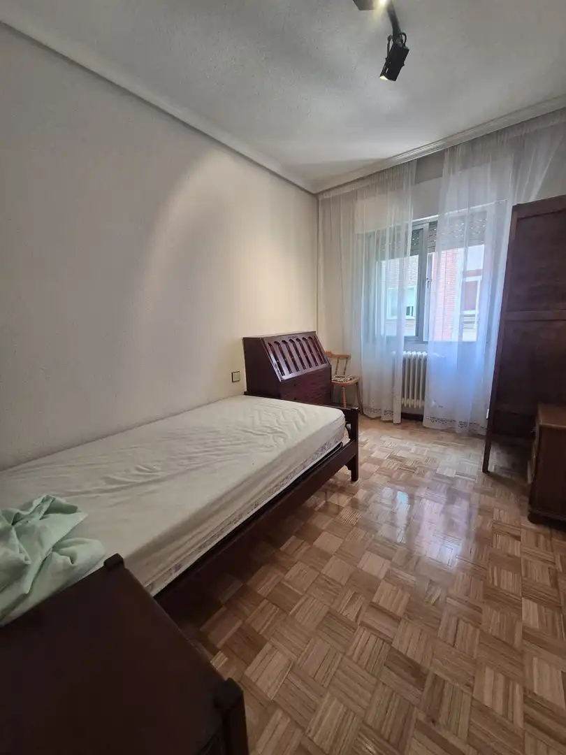 Flat for rent in Ávila, Ávila