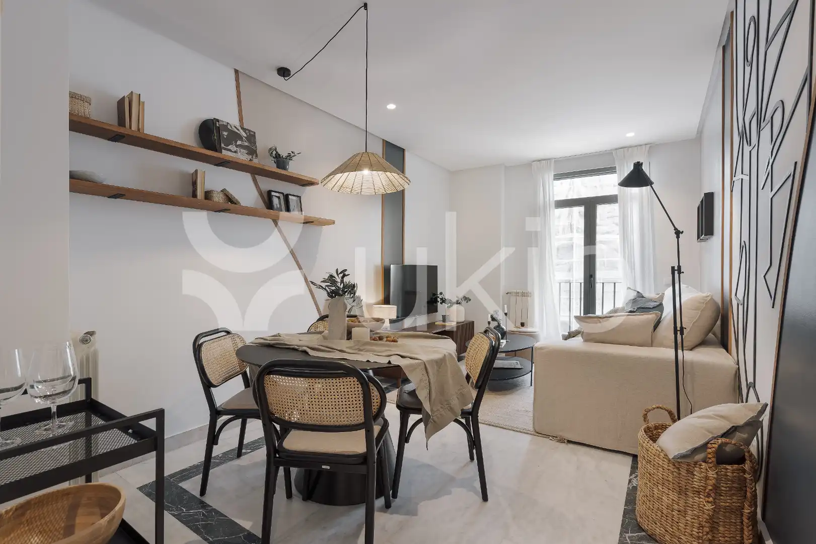 Sala d'estar de Apartament de lloguer en Madrid amb Aire condicionat, Calefacció i Moblat
