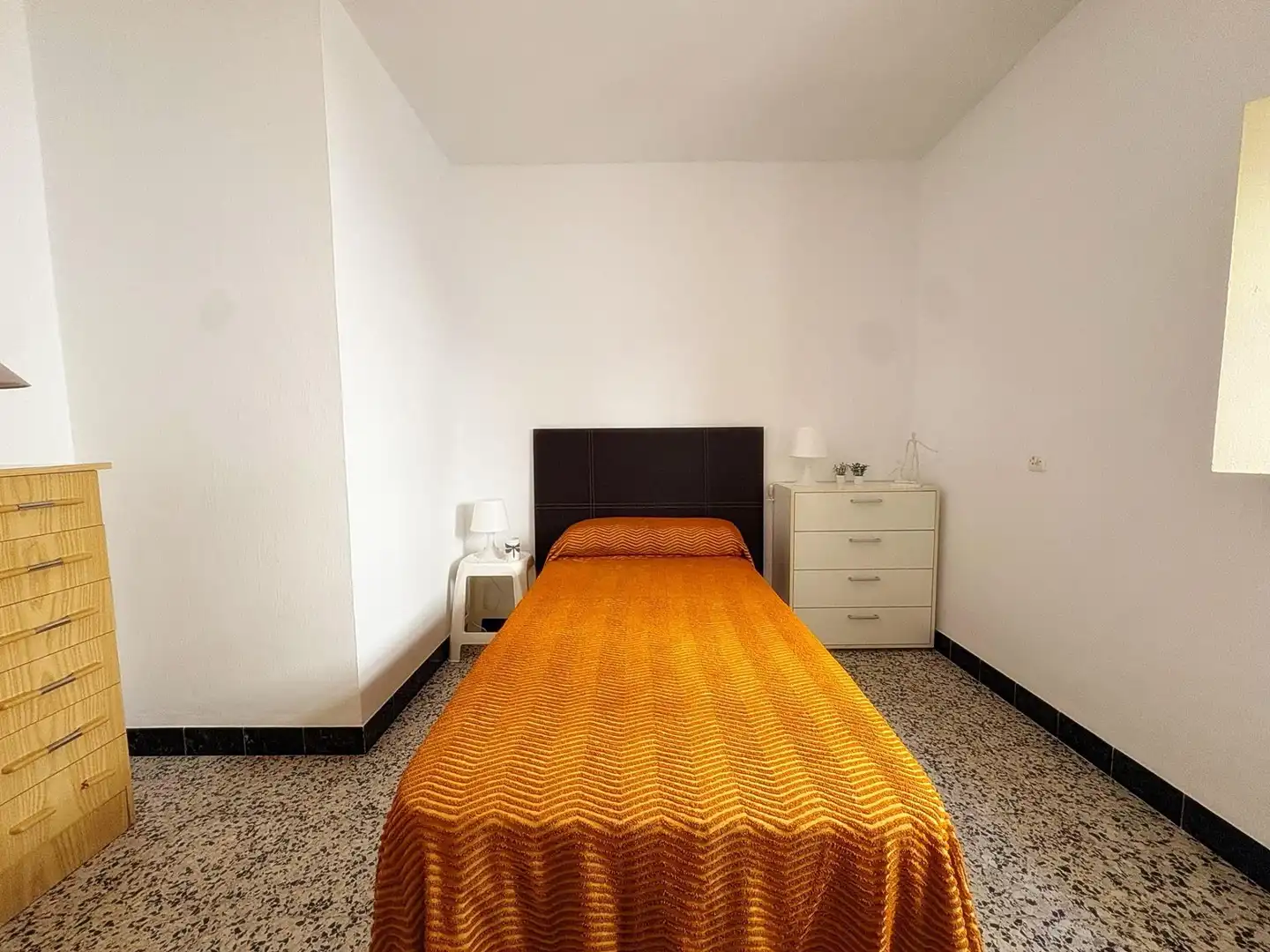 Habitación de Finca rústica en venta en Yunquera con Terraza y Amueblado