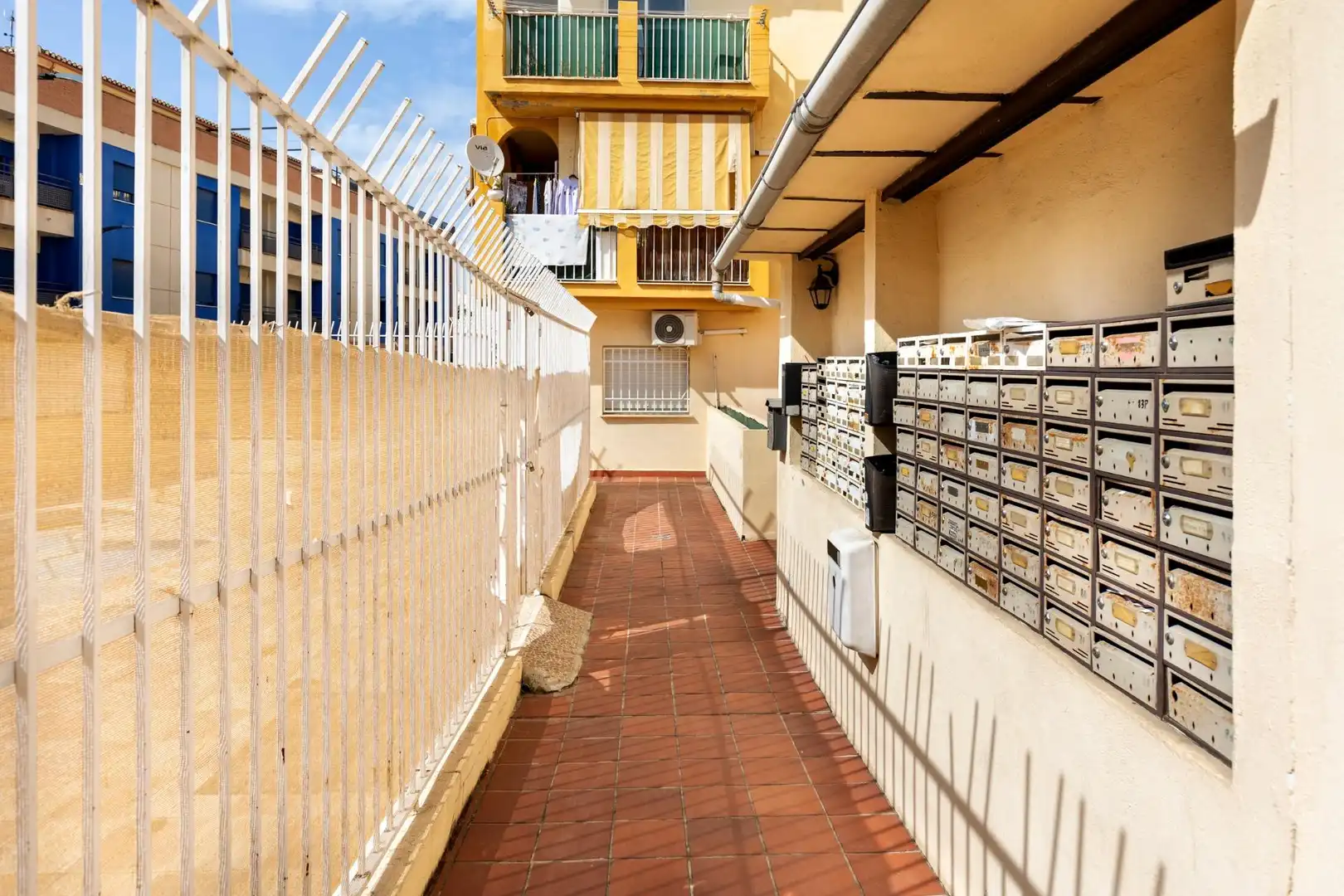 Vista exterior de Dúplex en venta en Gójar con Aire acondicionado, Terraza y Amueblado