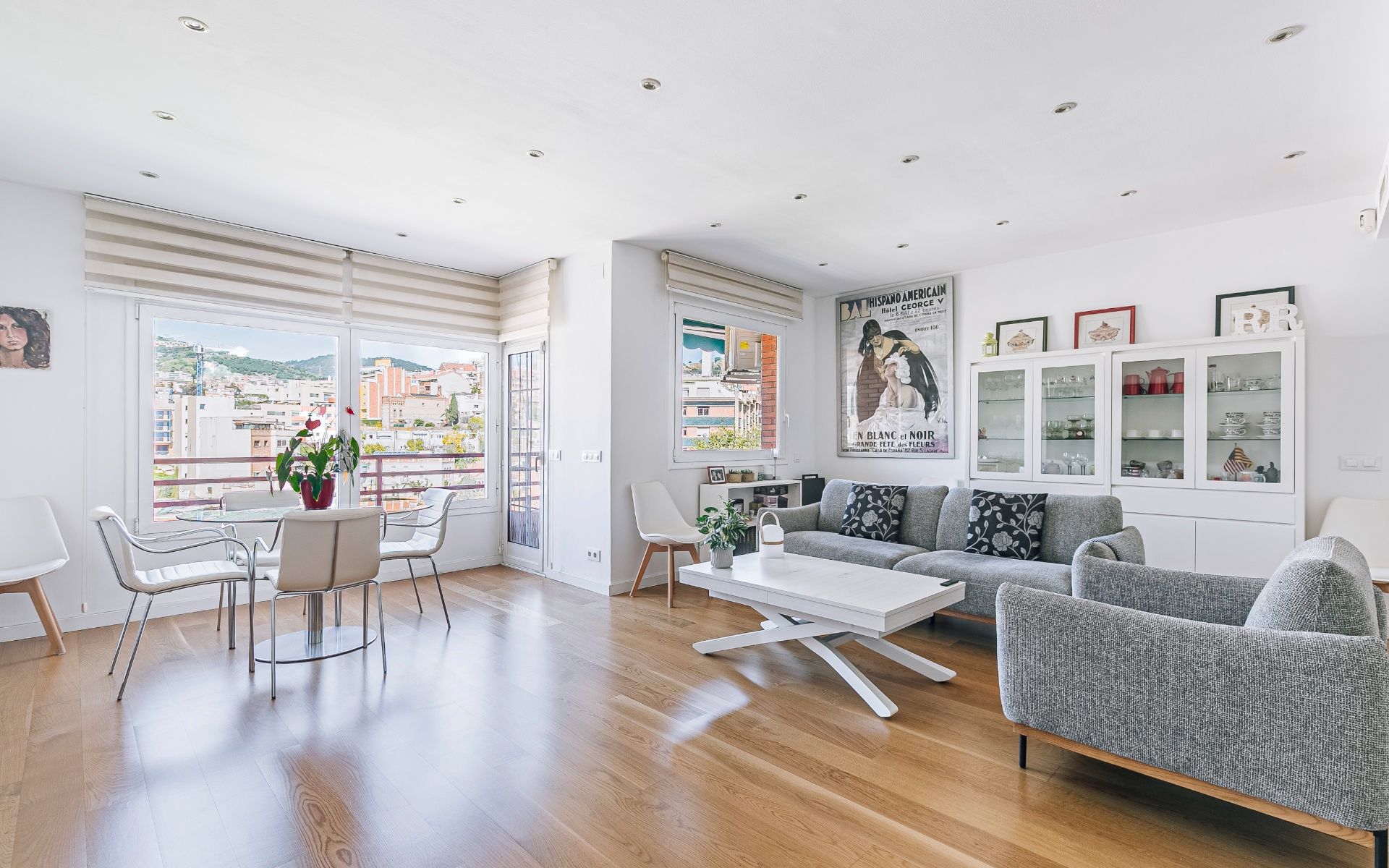 Living room of Flat for sale in  Barcelona Capital  with Air Conditioner, Heating and Swimming Pool