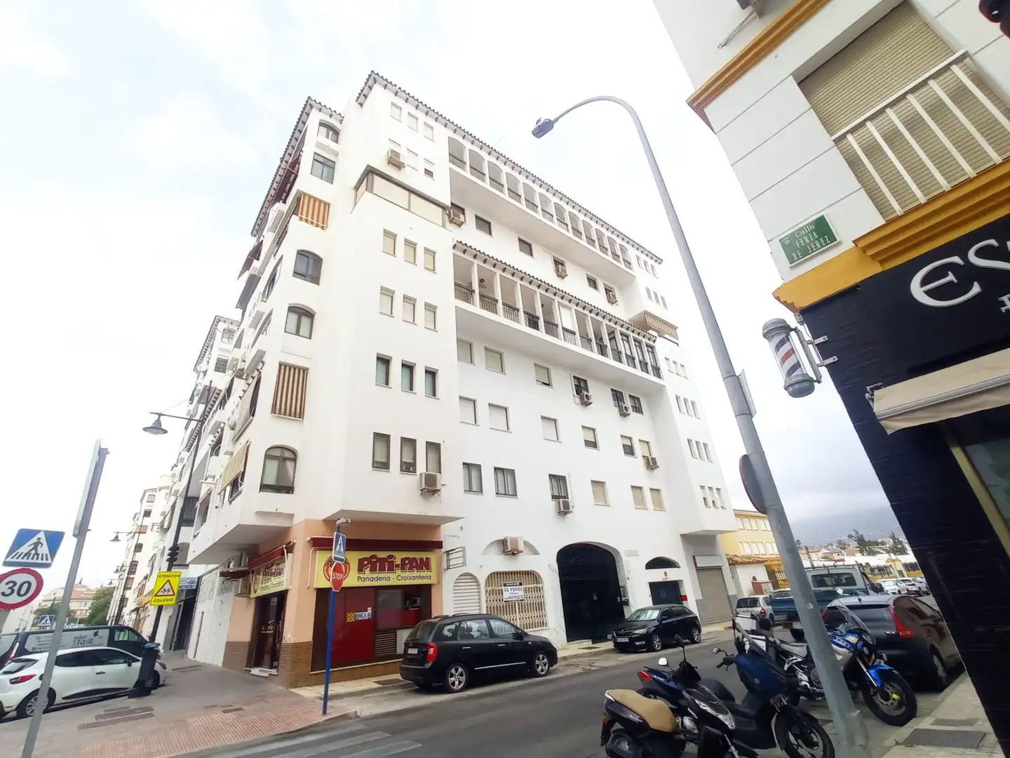 Außenansicht von Wohnung zur Miete in Fuengirola mit Klimaanlage, Terrasse und Möbliert