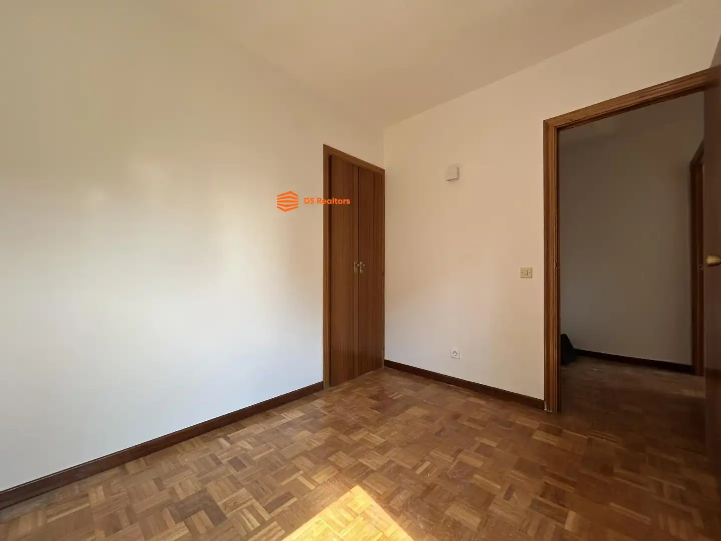 Flat for rent in Madrid  with Heating, Terrace and Storage room