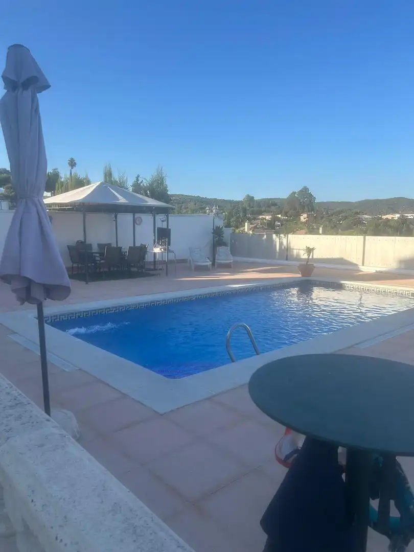 Piscina de Casa o xalet en venda en Córdoba amb Piscina comunitària