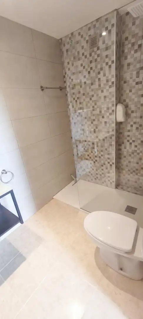 Apartment with terrace for sale in Carrer Amplaries 1, imagen 7