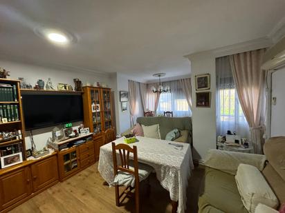 Wohnzimmer von Wohnung zum verkauf in  Sevilla Capital