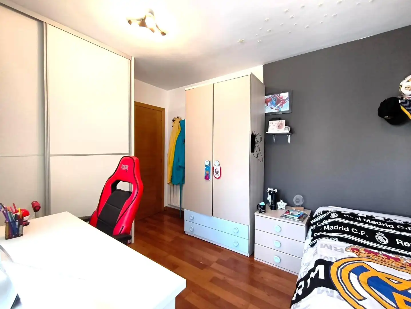 Dormitori de Casa adosada en venda en Santa María de Cayón amb Calefacció, Jardí privat i Terrassa