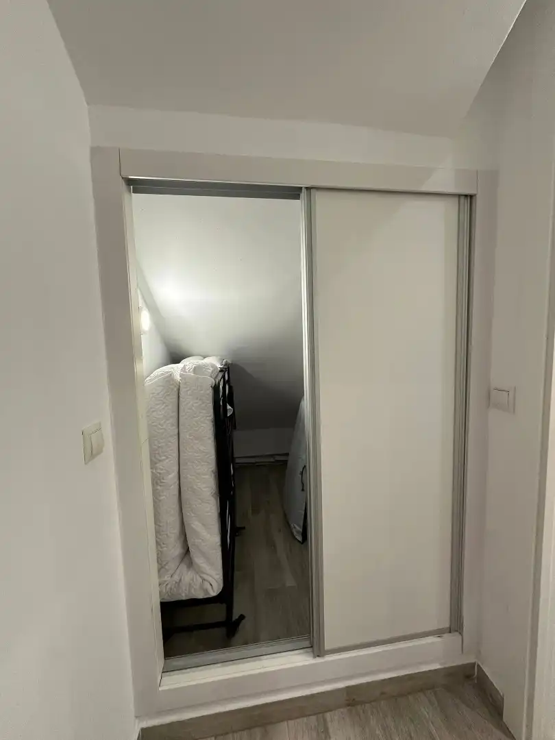 Habitación de Piso de alquiler en Fuengirola con Aire acondicionado, Calefacción y Amueblado