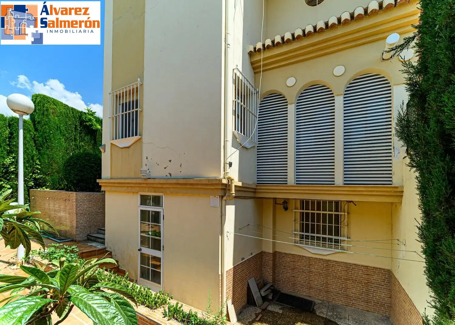 Vista exterior de Casa o chalet en venta en Albolote con Piscina