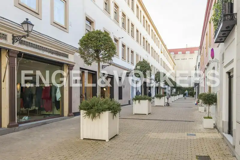 Exterior view of Flat for rent in Barrio de Salamanca