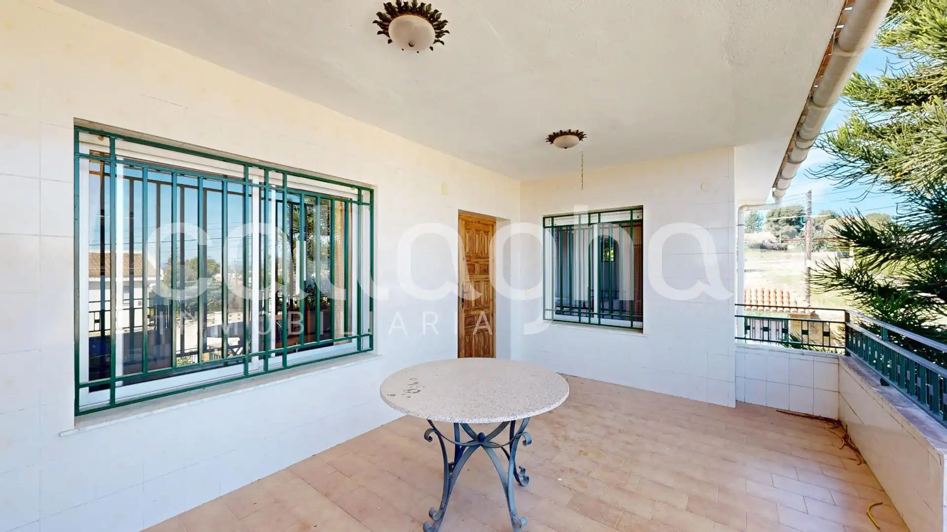 Terrassa de Casa o xalet en venda en Chiva amb Aire condicionat, Jardí privat i Terrassa