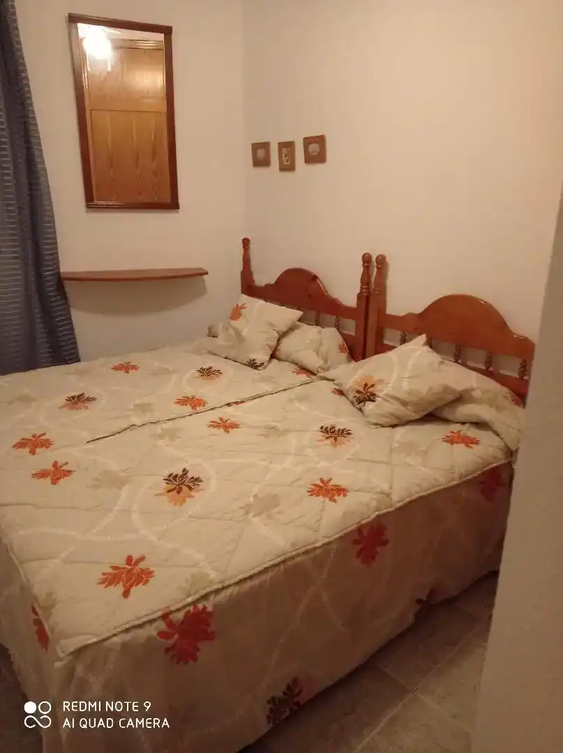 Dormitori de Apartament en venda en Torrevieja amb Aire condicionat i Balcó