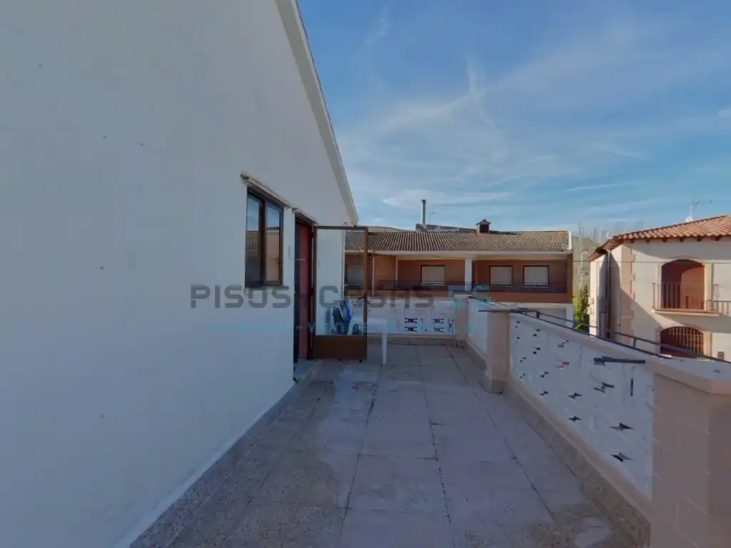 Casa con terraza en venta en Calle Democracia 4, imagen 79