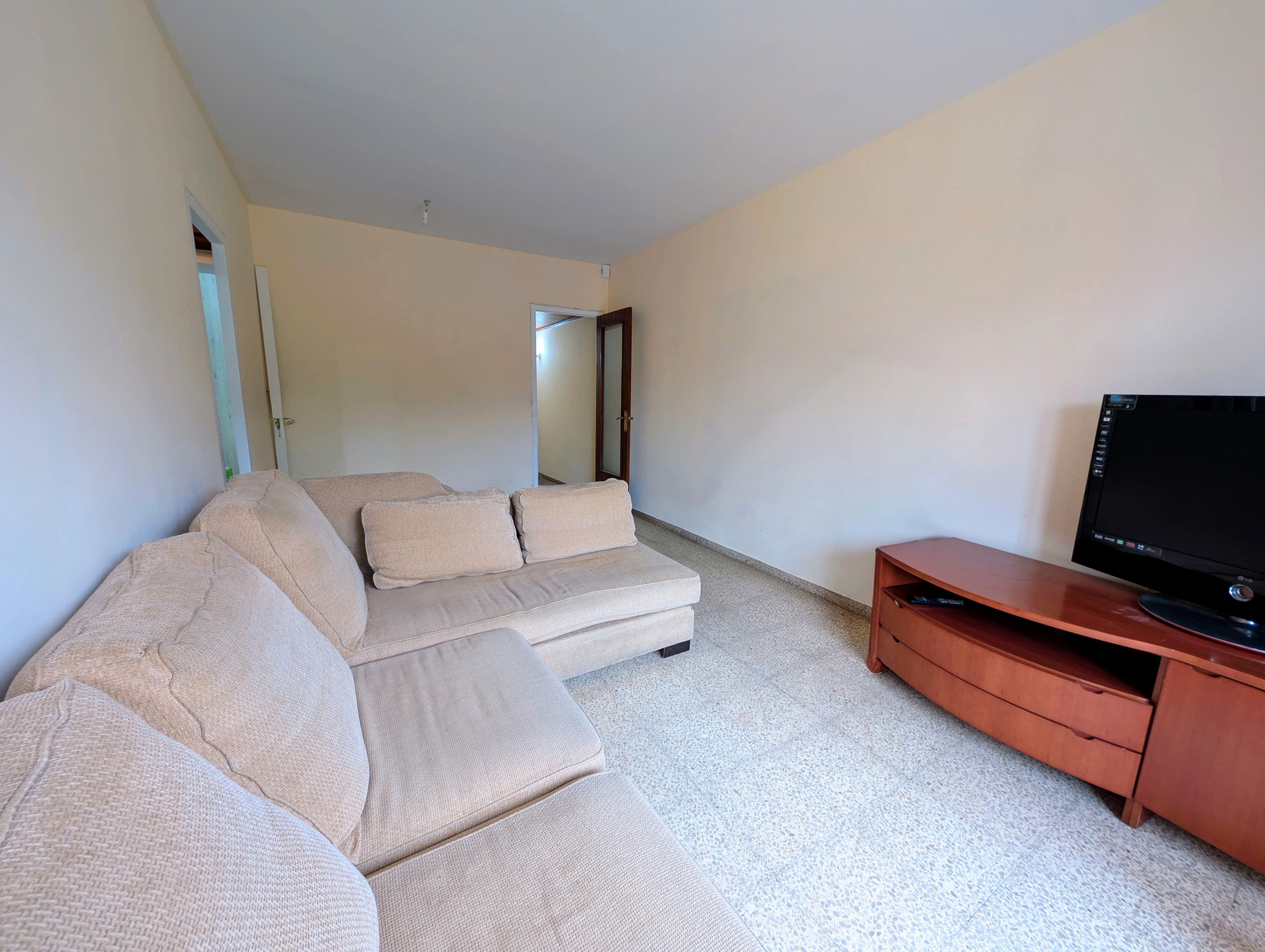 Living room of Flat for sale in  Barcelona Capital  with Balcony