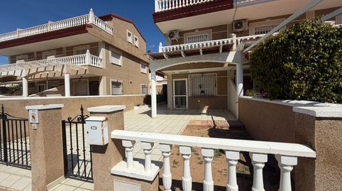 Foto 2 de Casa adosada en venta en Calle Mar Blanco, 32, Torre de la Horadada, Pilar de la Horadada