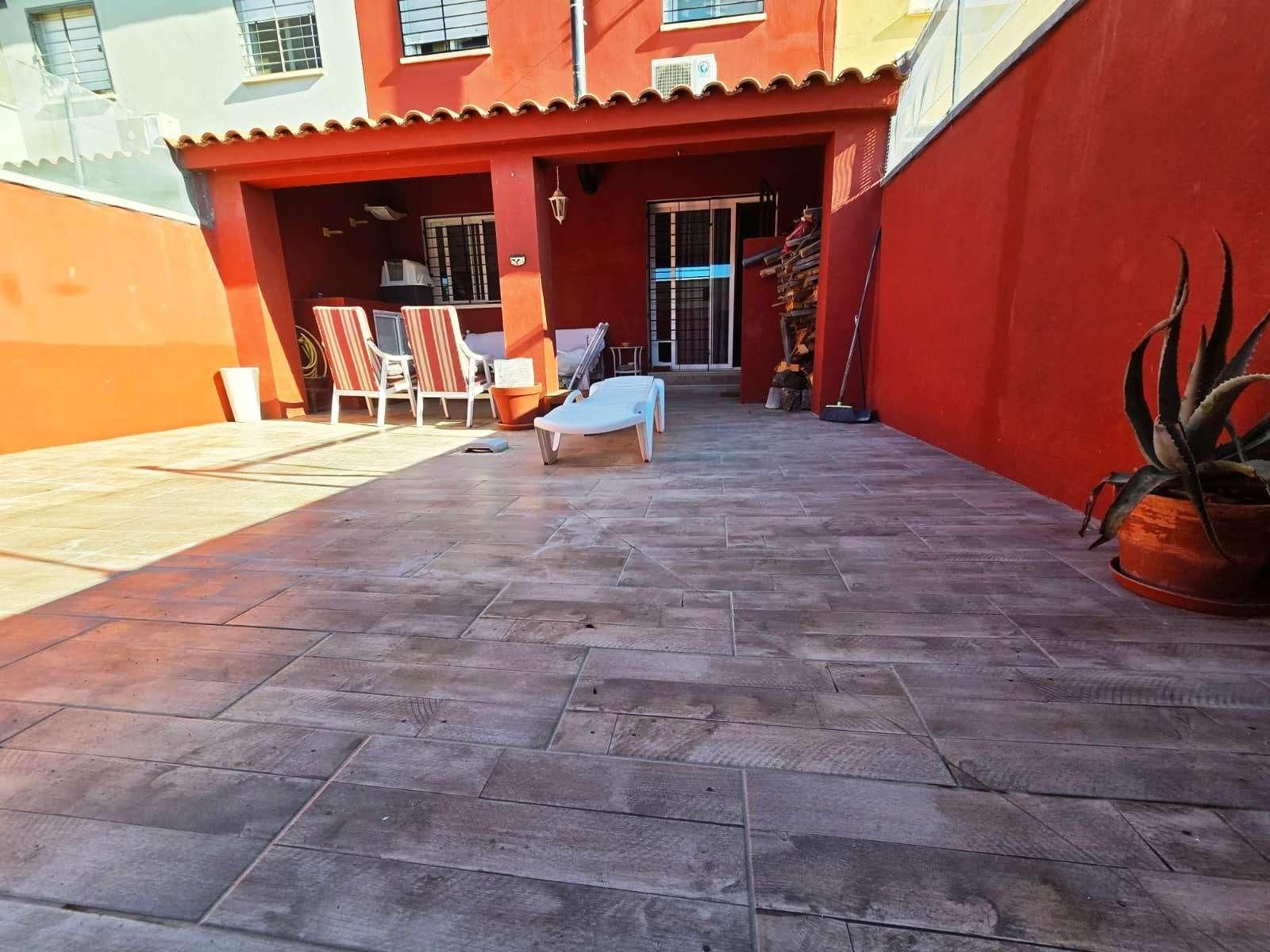 Terrassa de Casa adosada en venda en Benacazón amb Aire condicionat