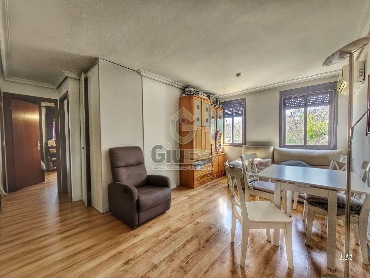 Sala d'estar de Apartament en venda en Cáceres Capital amb Aire condicionat, Calefacció i Traster