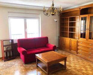 Living room of Flat to rent in Salamanca Capital  with Heating and Balcony