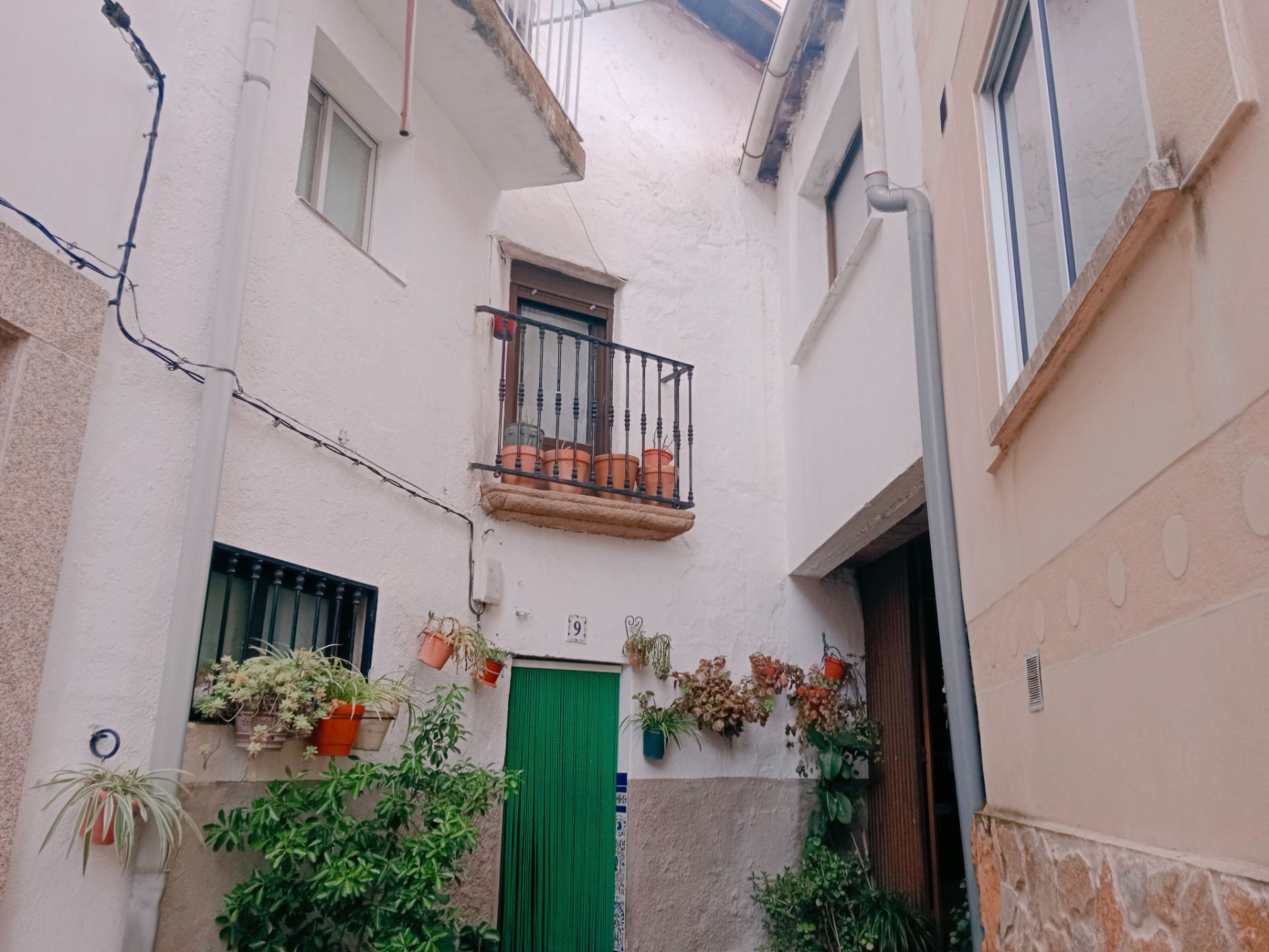 Vista exterior de Casa o xalet en venda en Arroyomolinos de la Vera amb Moblat