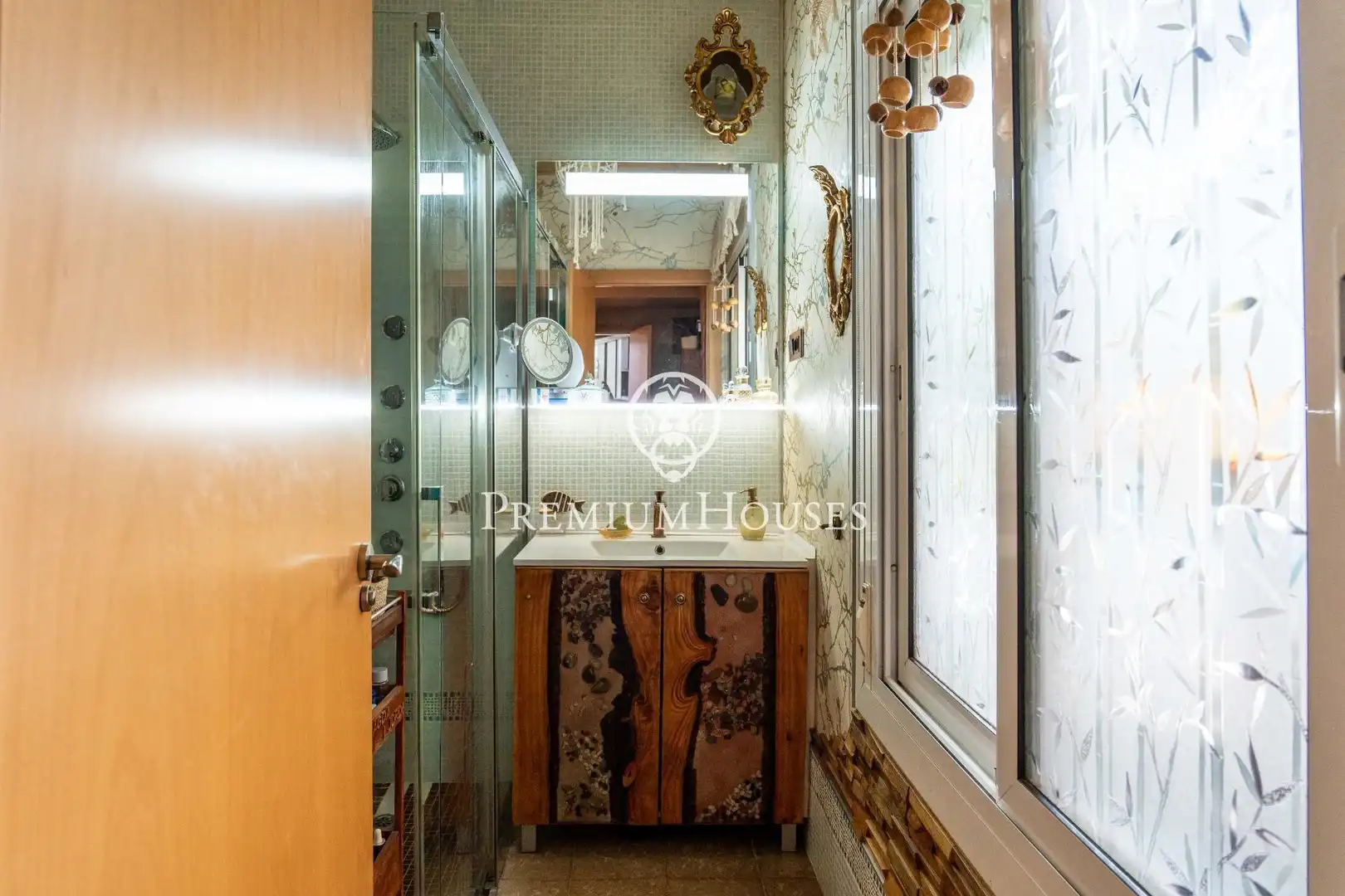 Bathroom of Houses for sale in Tarragona  with Air Conditioner, Heating and Private garden