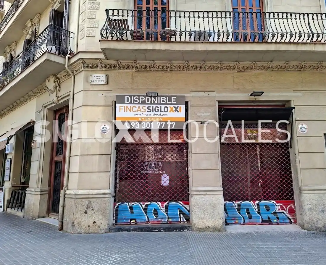 Vista exterior de Local de alquiler en Barcelona