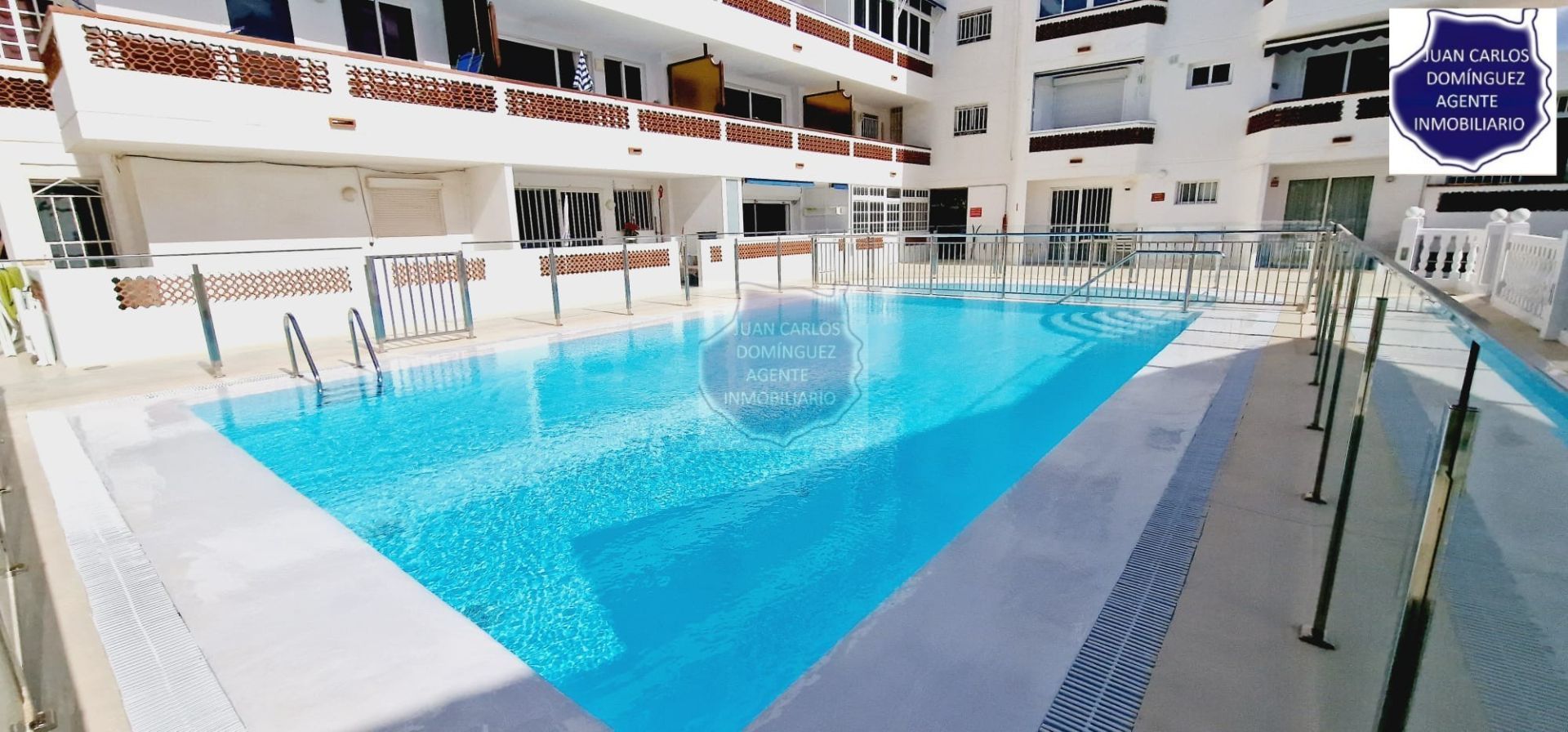 Piscina de Apartament en venda en San Bartolomé de Tirajana amb Aire condicionat, Moblat i Piscina comunitària