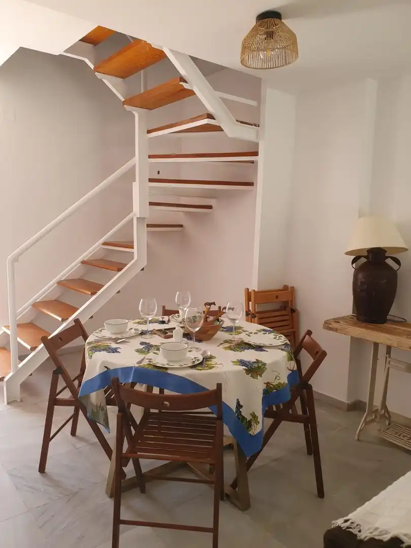 Comedor de Casa adosada de alquiler en El Puerto de Santa María con Jardín privado y Amueblado