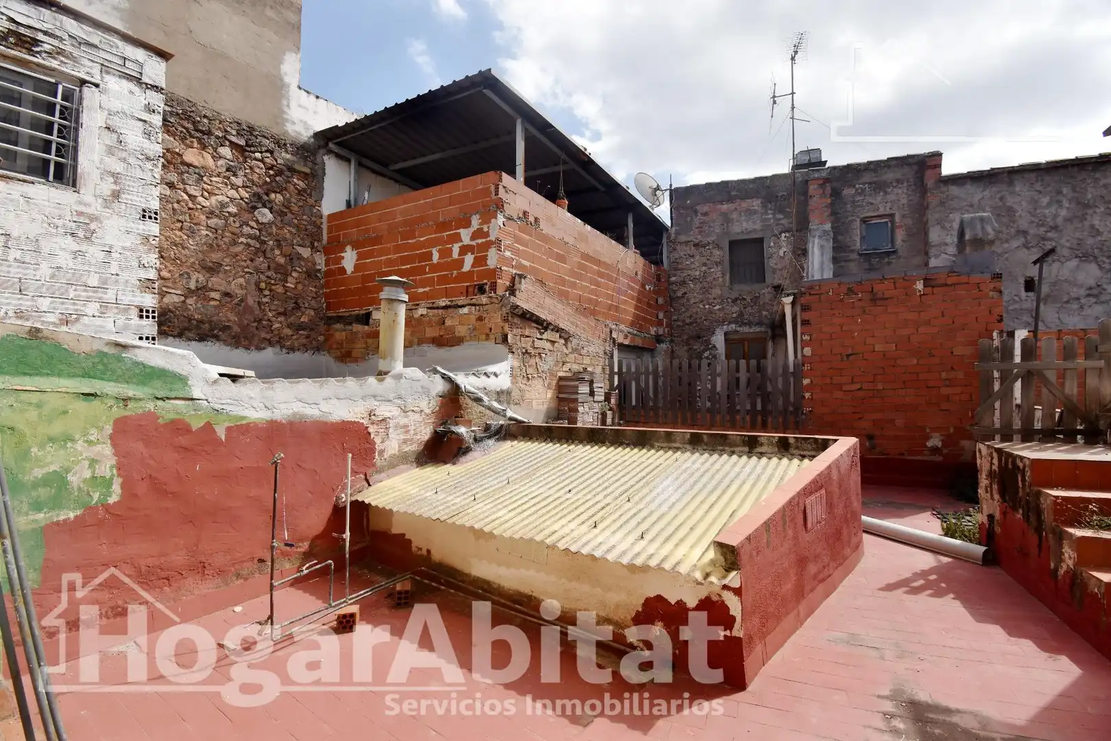 Terrassa de Casa o xalet en venda en Onda amb Terrassa, Traster i Balcó