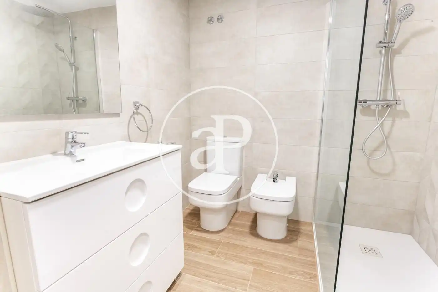 Bathroom of Flat for rent in L'Eliana  with Air Conditioner, Heating and Terrace