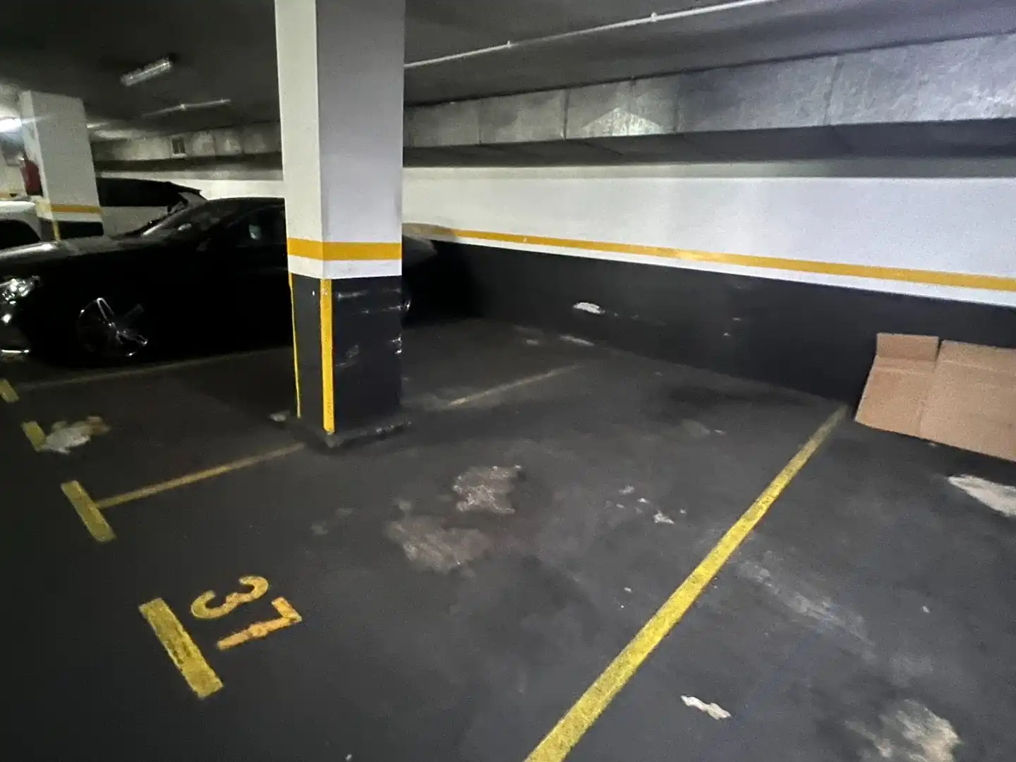 Parkplatz zum Verkauf in Industria