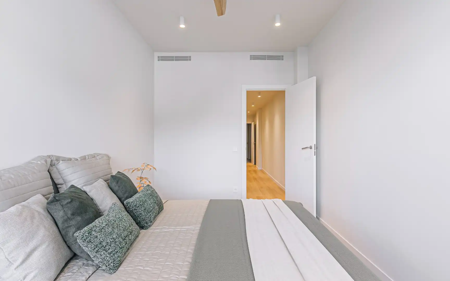 Piso con terraza en venta en Reina Elisenda de Montcada, imagen 30