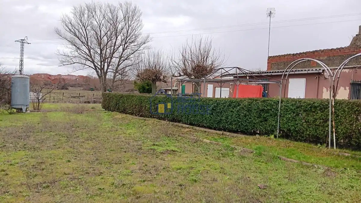 Terreni e lotti in vendita a Trobajo del Camino, imagen 3