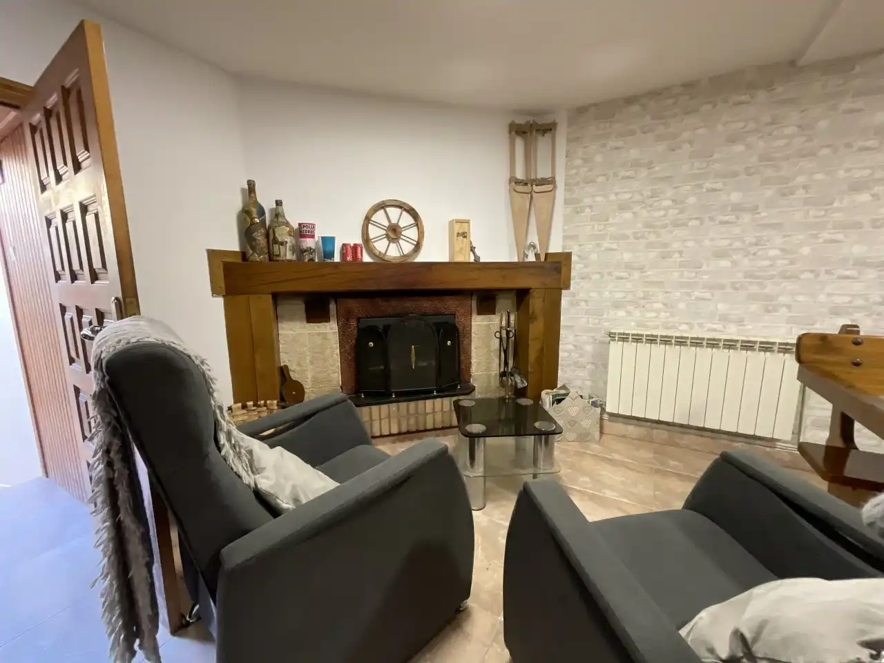 Sala de estar de Casa o chalet en venta en Bañares con Calefacción, Trastero y Amueblado