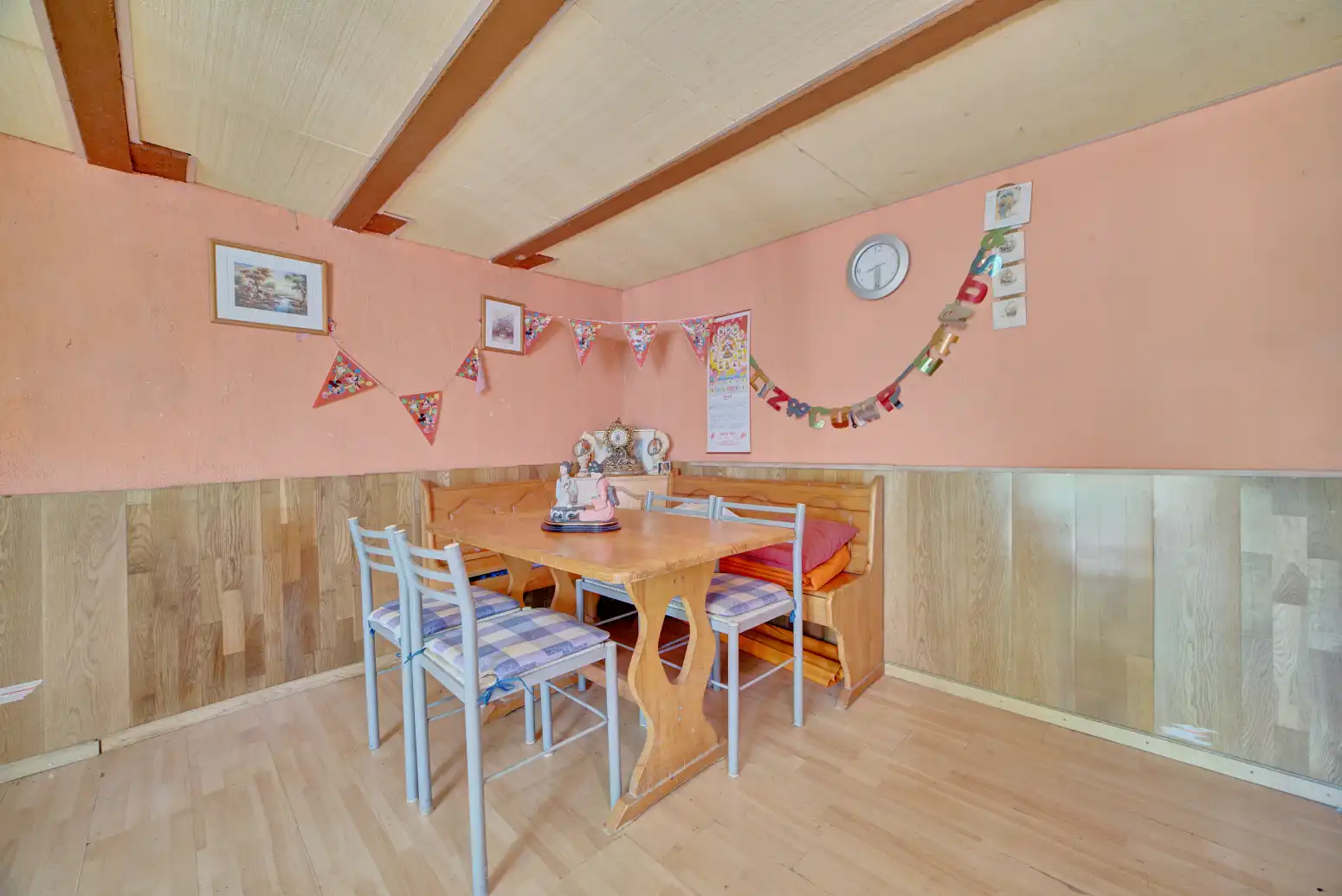Dining room of Land for sale in Salinas de Oro / Jaitz