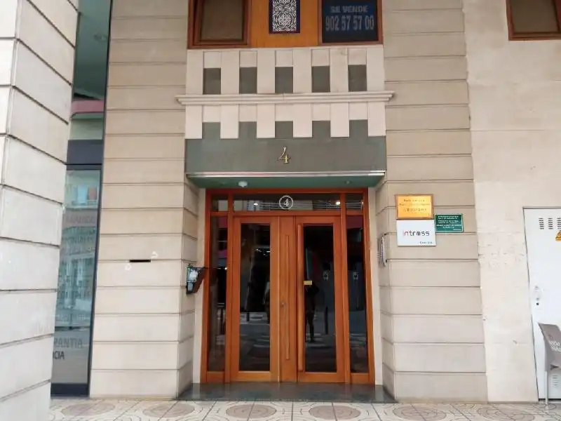 Business premises for sale in Constitucion (De La), imagen 17