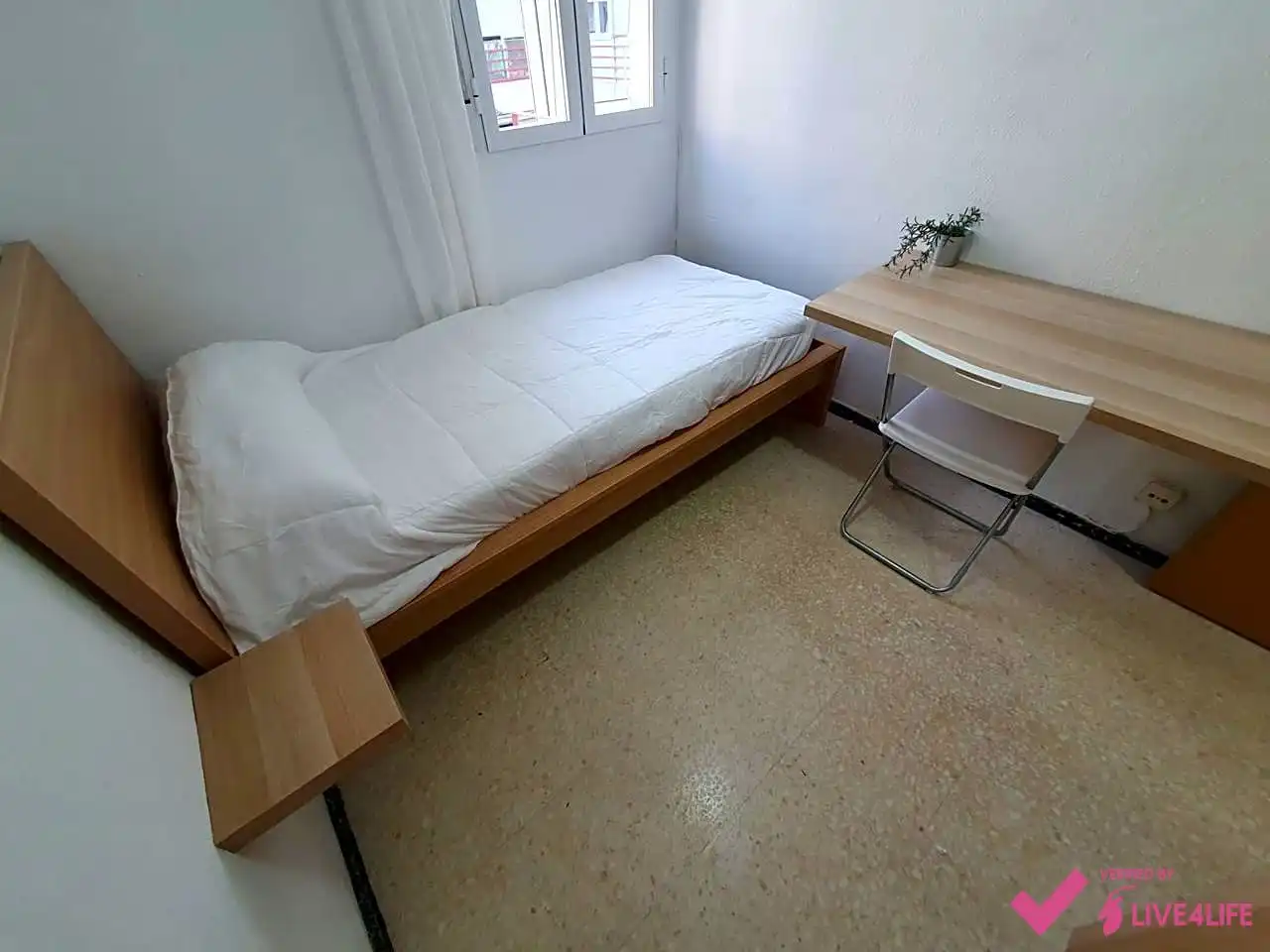 Flat for rent in Manuel Arellano, Triana Oeste