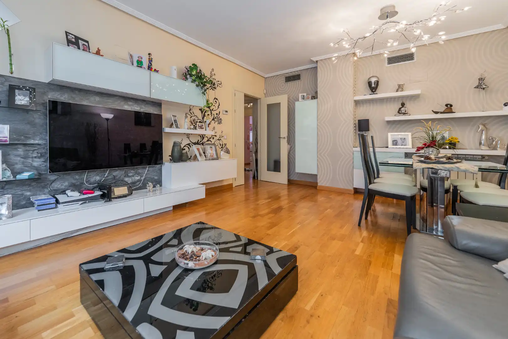 Piso con piscina en venta en Calle de José Celestino Mutis, imagen 8