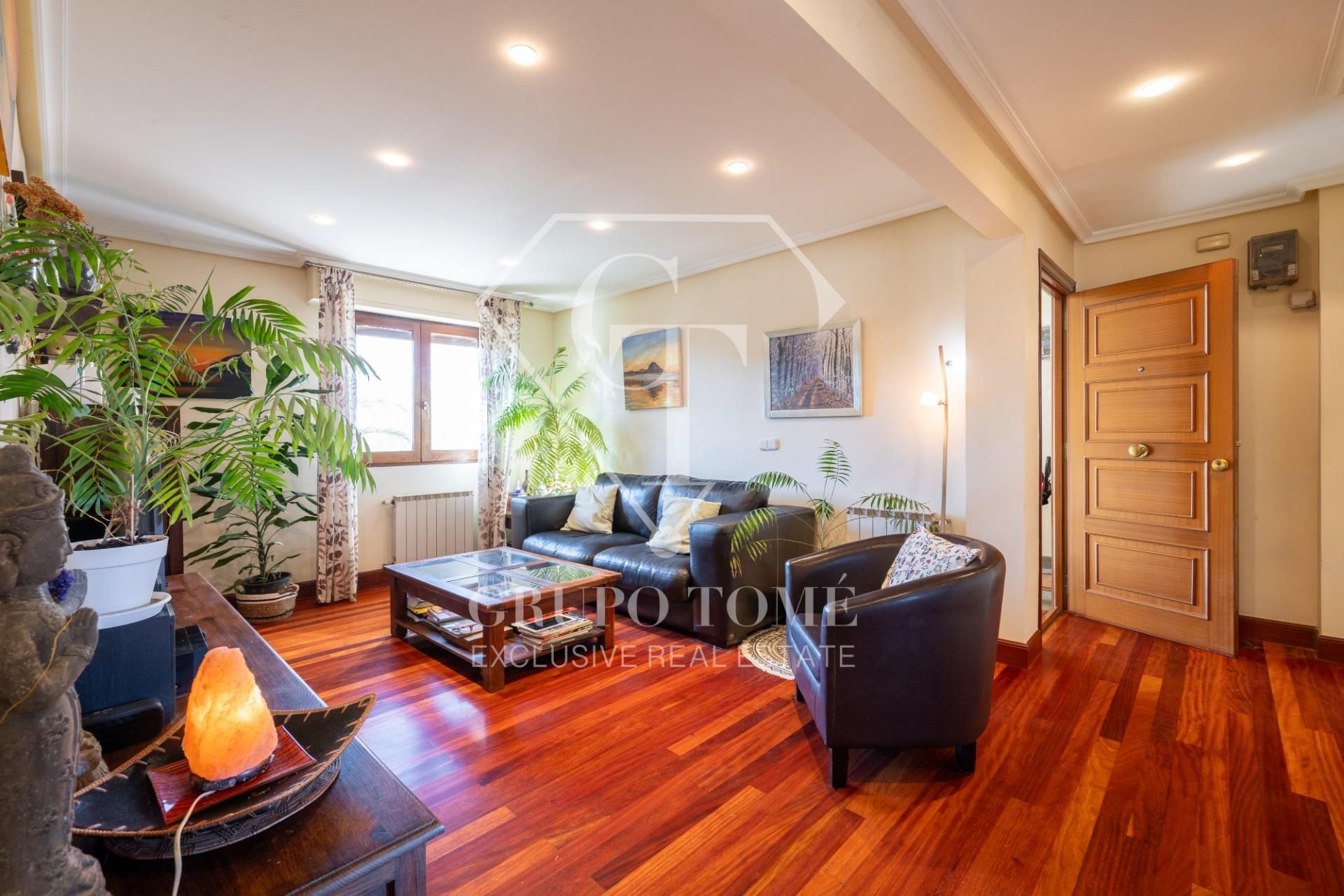 Sala de estar de Piso en venta en Donostia - San Sebastián  con Calefacción y Balcón